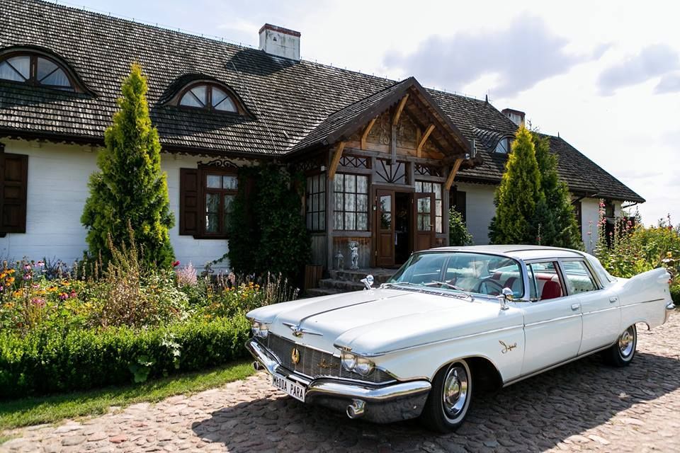 Samochód auto do ślubu zabytkowy amerykański Chrysler Imperial