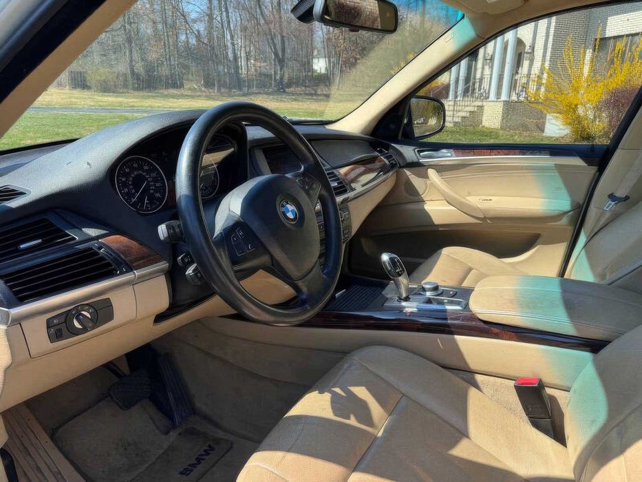 BMW X5 xDrive35d      2012