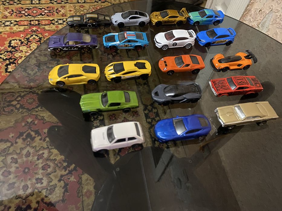 Машинки hot wheels 60грн шт