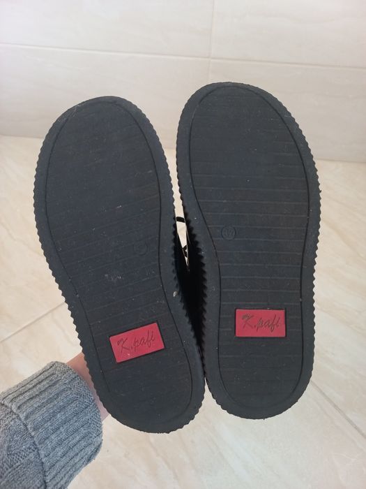 Кросівки для дівчинки