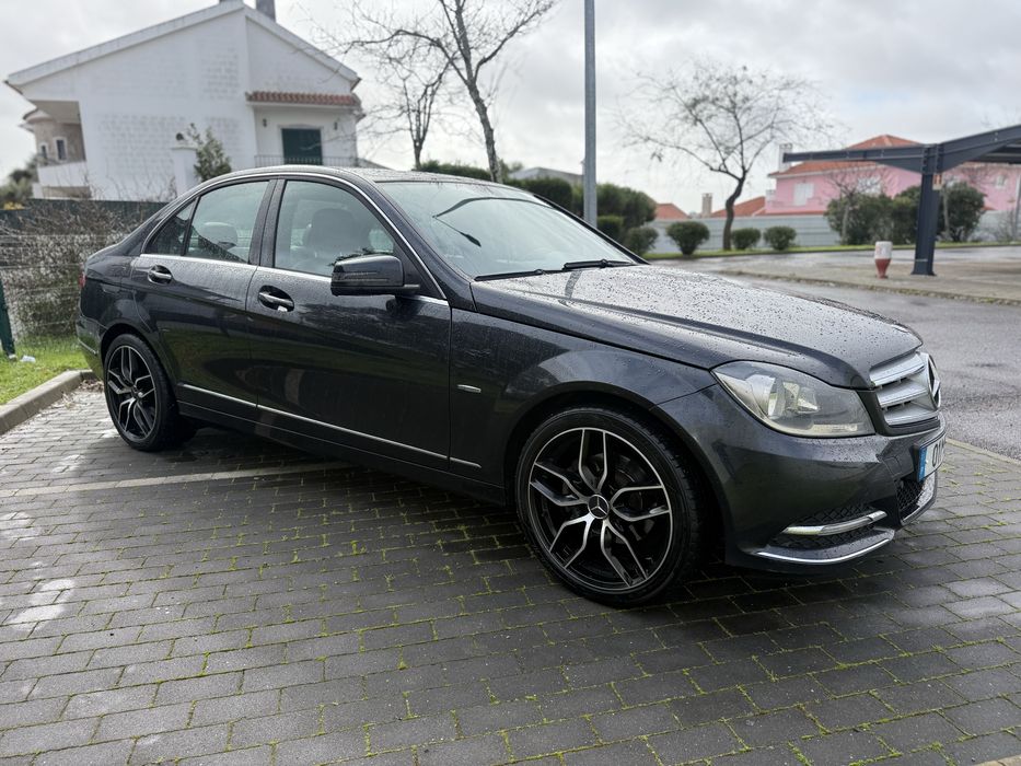 Mercedes C220 cdi - Diesel - AUTOMÁTICO - NACIONAL