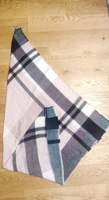 Chusta, szal Reserved