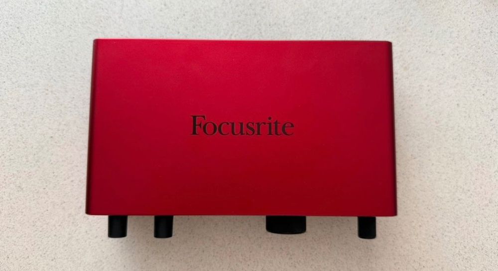 Focusrite Scarlett 2i2 4th Gen