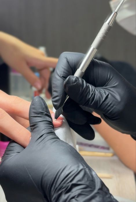 Базовий курс МАНІКЮР - ПЕДИКЮР 6 днів, 8500 грн