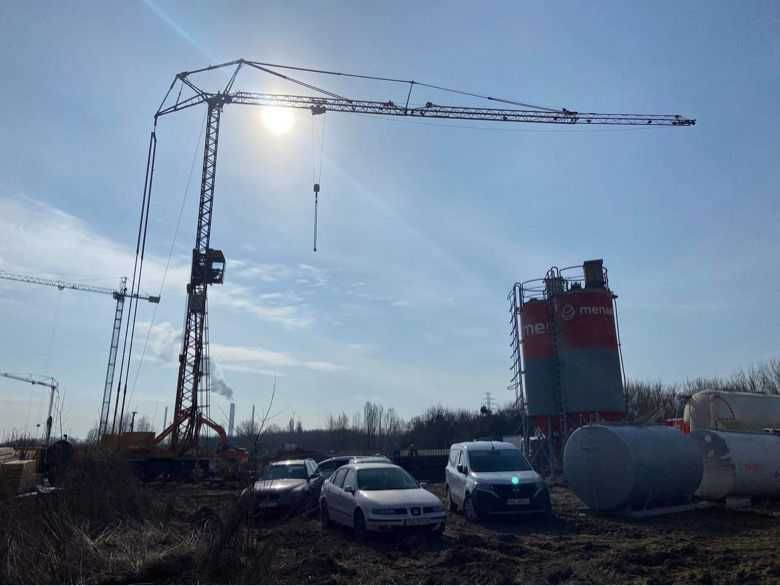 Wynajem dźwigów, spierings, kołowe, ładowarki