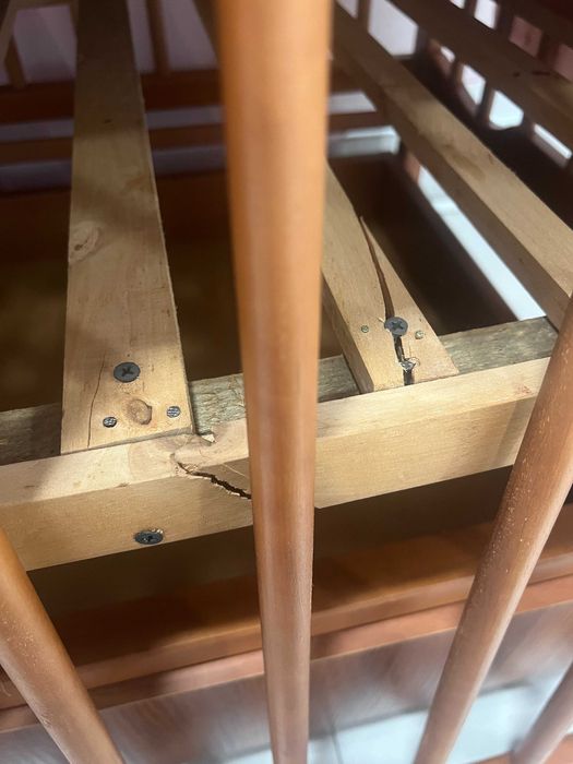 Продам б.у ліжечко дитяче