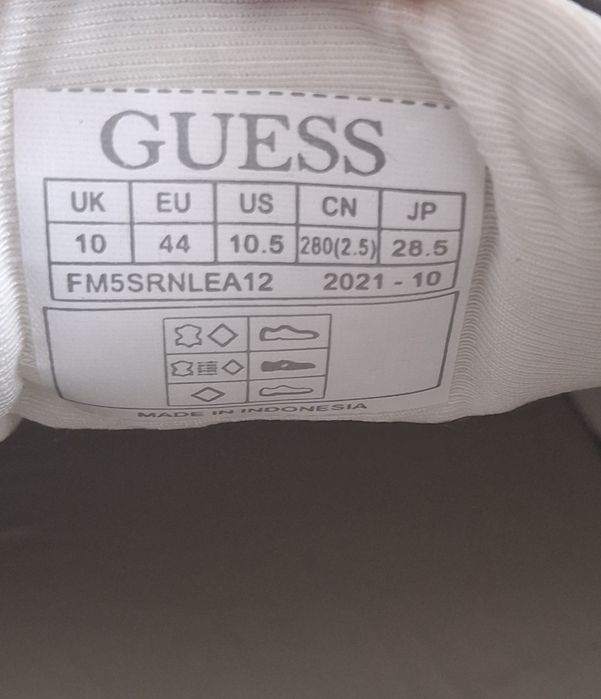 Кросівки Guess Нові 44р.