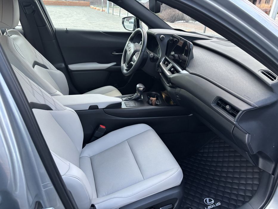 Lexus ux 250h 2023