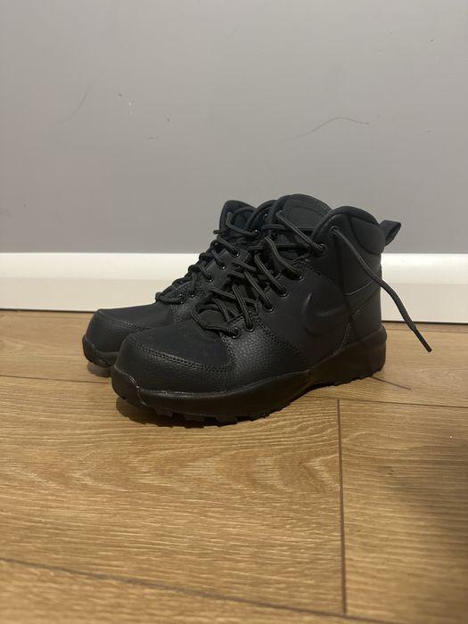 Buty NIKE czarne trapery zimowe Manoa 17 rozmiar 37.5