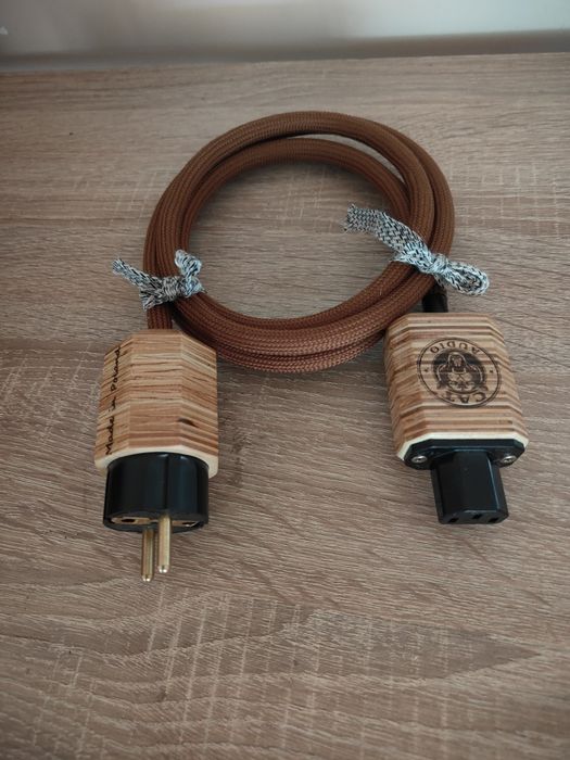 Przewód zasilający audio -wysoka jakość .