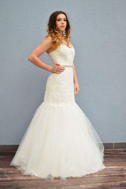 Sukiena ślubna rozm 38-40 Mercedes nr.6 ecru