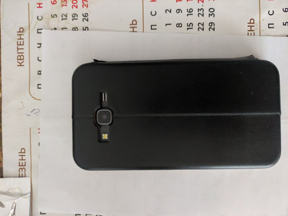 Samsung Galaxy J7 модель: SM-J700HZKDSEK САМОВИВІЗ КИЇВ.