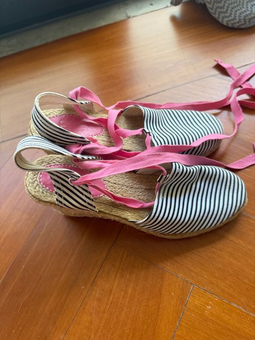 Sandálias GAP tamanho 37,5