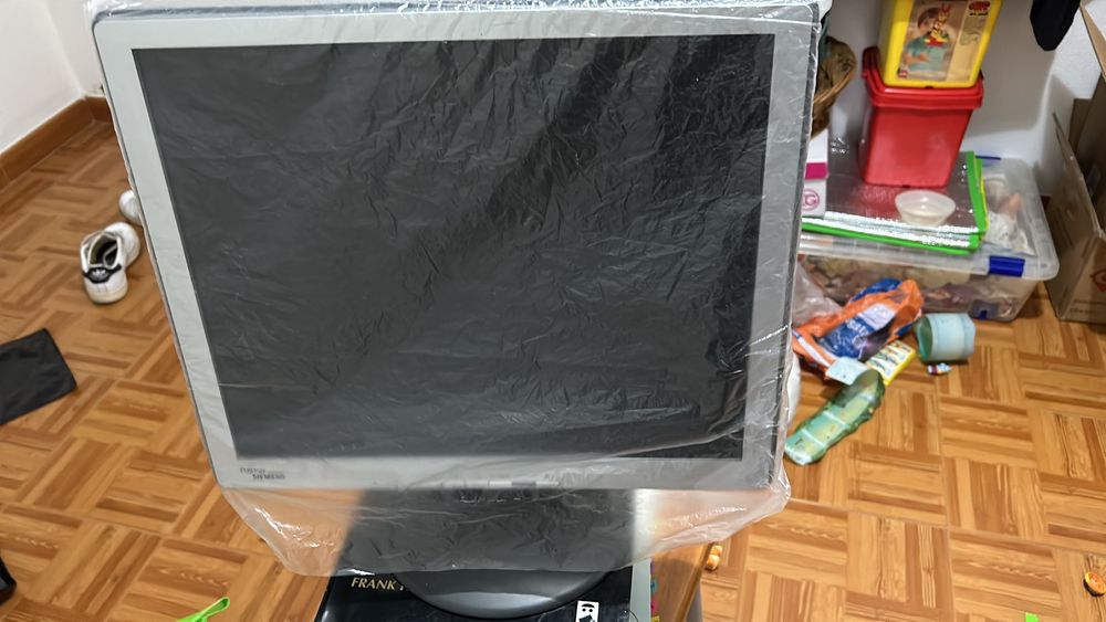 LED Computer Monitor64551598455042121