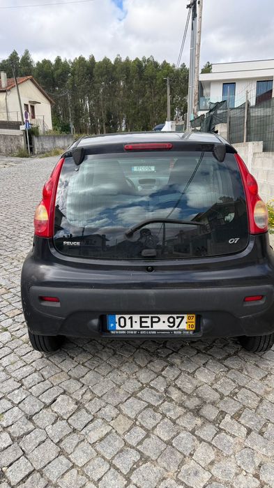 Peugeot 107 a gasolina nacional