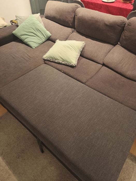 Sofá cama com chaise longue