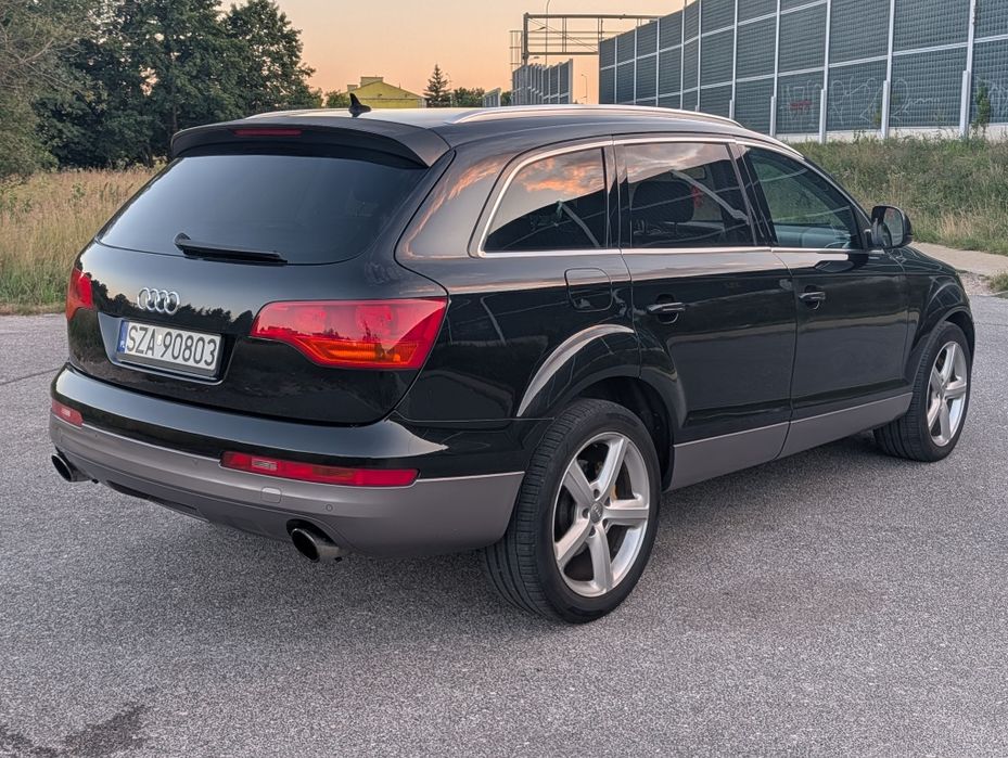 Audi Q7 3.0tdi Xenon pdc el klapa el hak