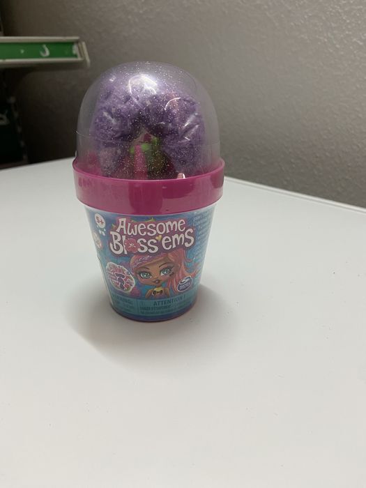 Brinquedo novo nunca foi usado