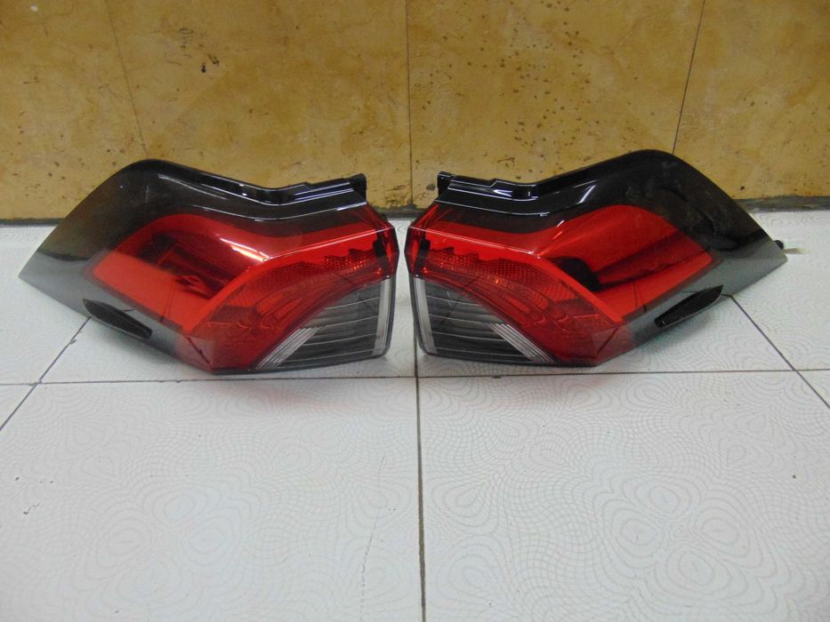 Toyota Rav4 4 5 фари задні фонарі фонари стопи рест дорест