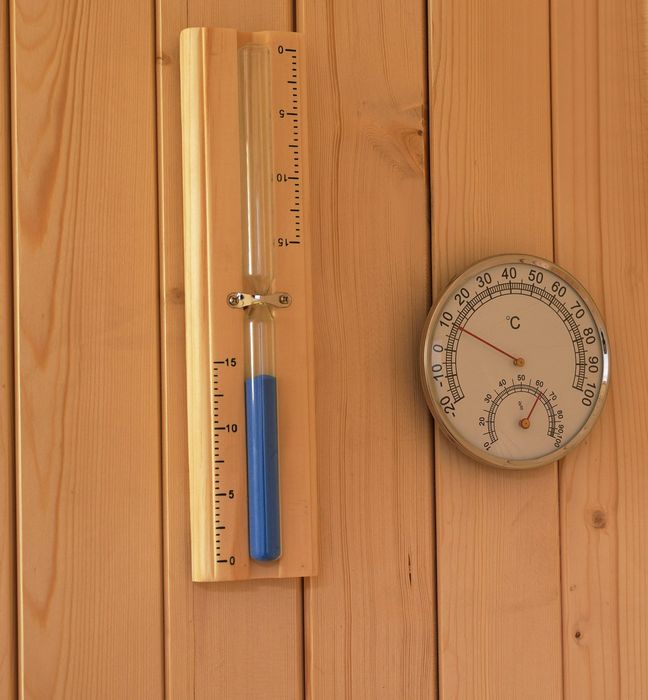 SAUNA FIŃSKA LUXOR M z Piecem  3,5KW 130x120x200cm