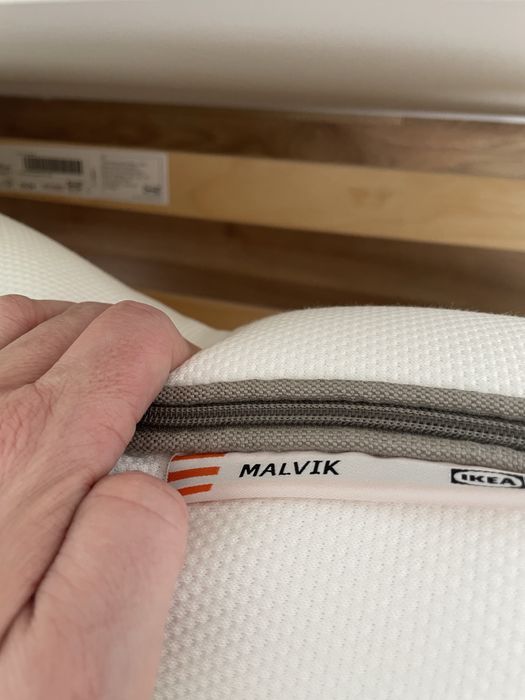 Venda de mobiliário de quarto IKEA em ótimo estado
