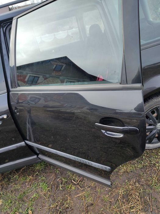 Пасат b5+ універсал