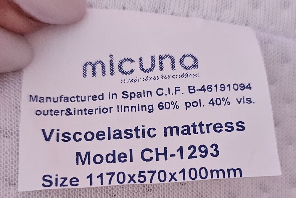 Vendo berço e colchão