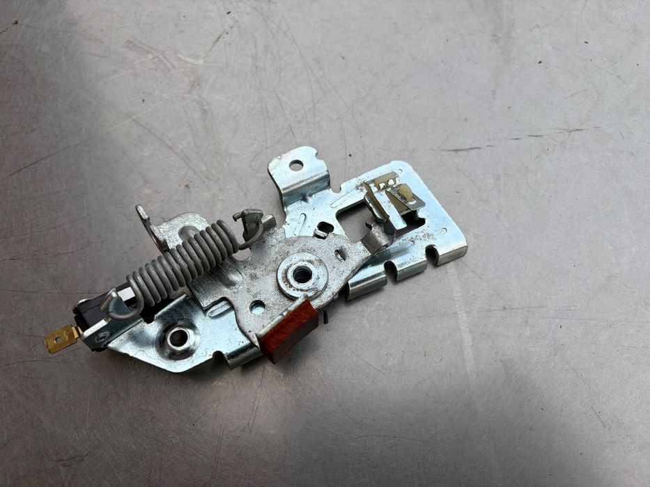 Hamulec ze stycznikiem Briggs Stratton 675EX 650E 625E Quantum  (705)