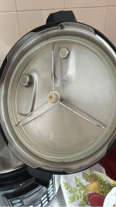 Panela de pressão elétrica
