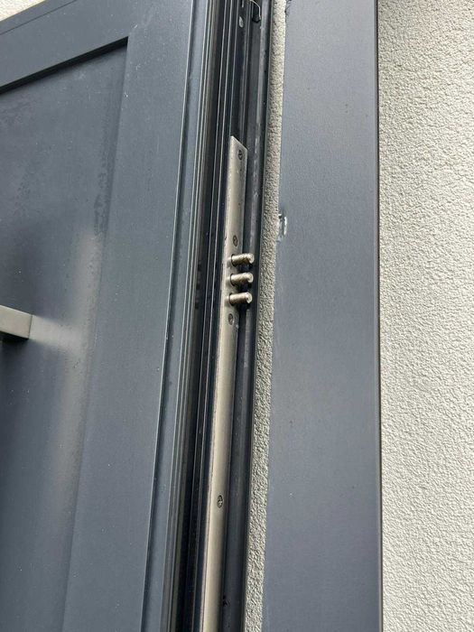 Porta Alumínio Moderna 80x190 cm com Vidro Fosco