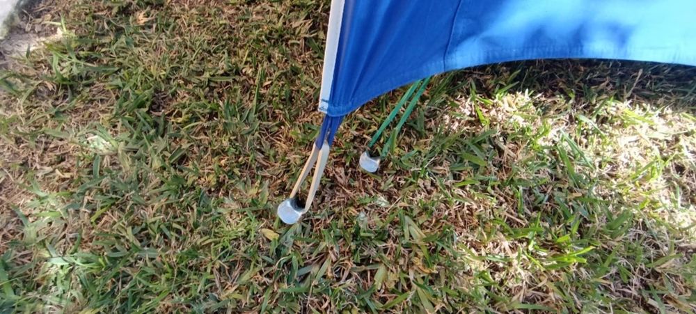 Tenda de campismo usada
