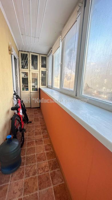 Продам чудову квартиру з ремонтом, метро Лісова. Ореста Левицького 20