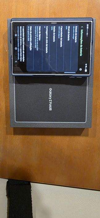 Samsung  fold  8
