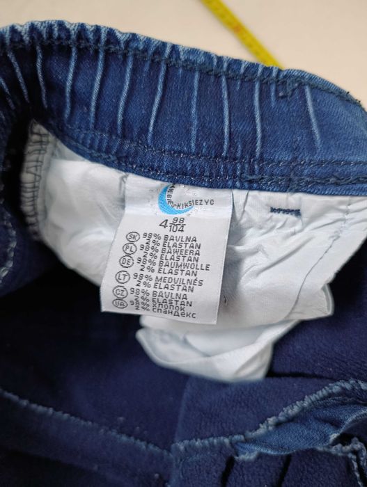 Джинси утеплені, хлопчику 4 рочки
