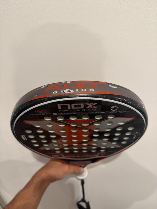 Vendo raquete/pala de padel de Agustin Tapia em 2023, Nox AT10 Genius 18K