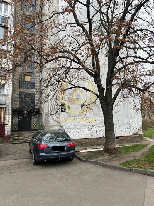 Продаж 1к квартири на Виноградарі