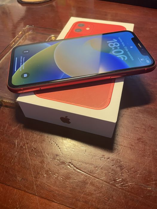 Iphone 11 128Gb vermelho