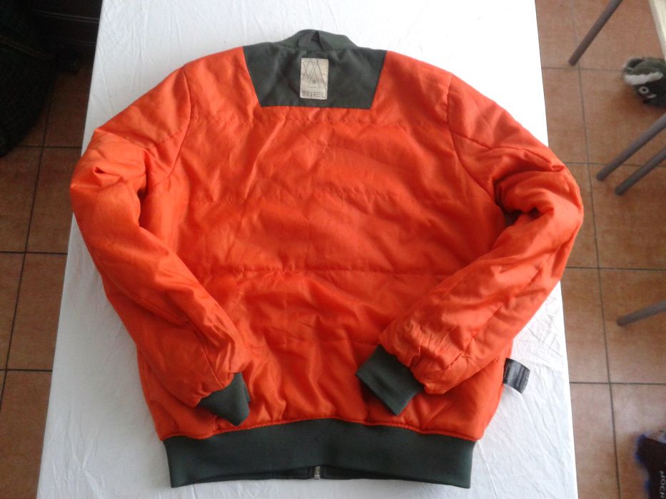 Nowa kurtka oryg zielony flek wojskowy,rozm M..