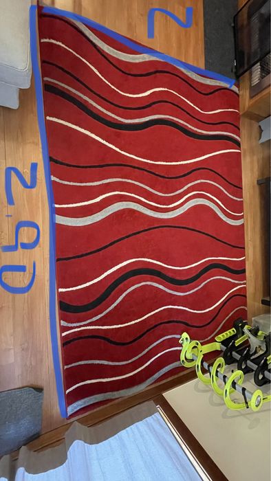 Tapete de sala vermelho