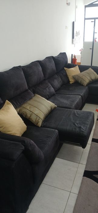 Sofá com chaise long