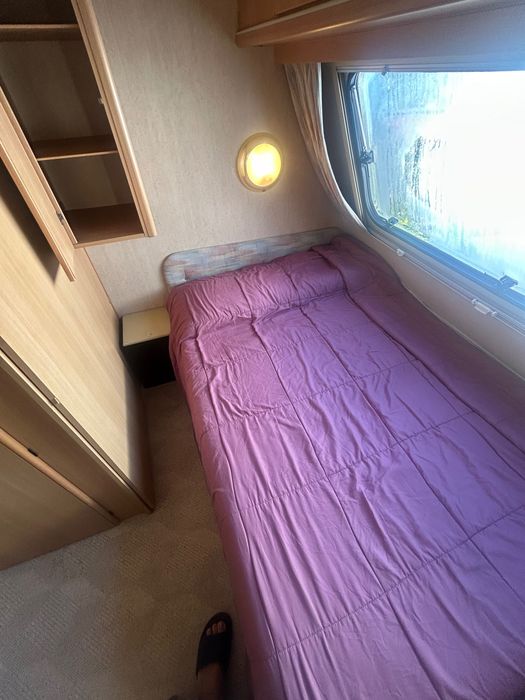 Alugo caravana em terreno vedado com luz e água incluído
