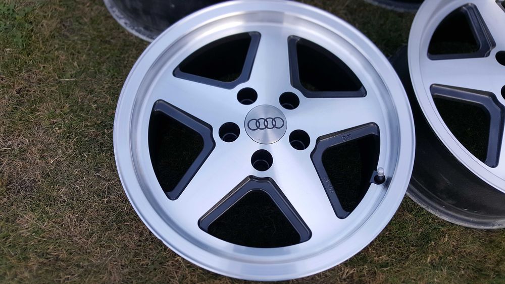 Felgi Audi S2 Coupe , 90 B3  5x112 , 16"cali  7J , ET37 895601025H