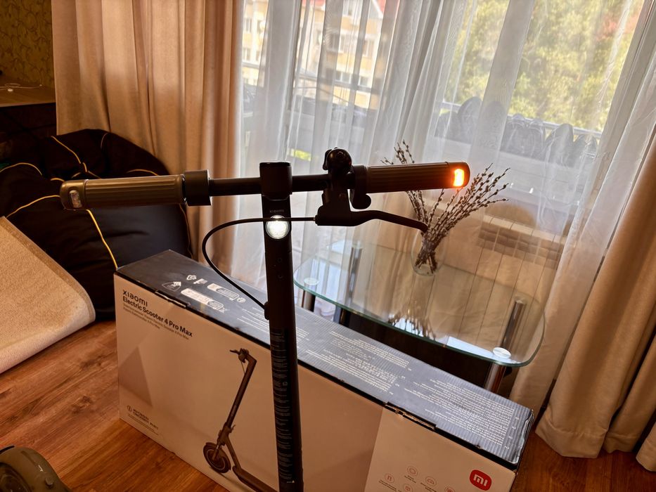 Електросамокат xiaomi Electric Scooter 4 Pro Max