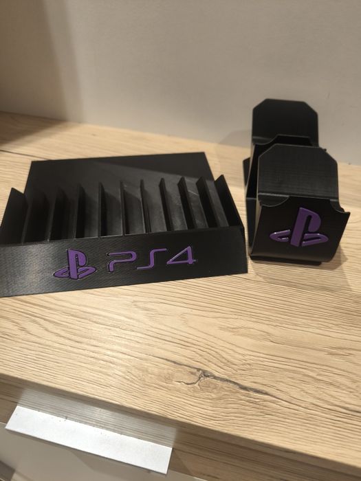 Stojak na gry i pady PlayStation 4
