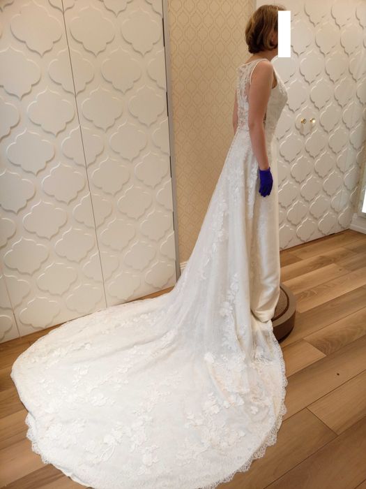 Suknia ślubna marki Pronovias