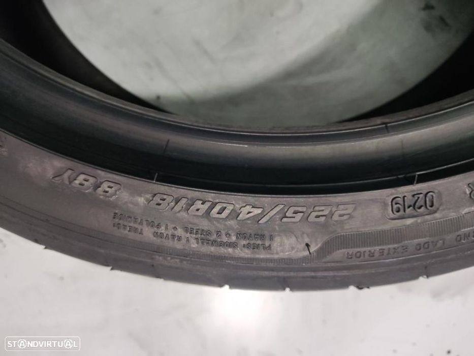 2 pneus semi novos 225-40r18 good year - oferta dos portes 120 EUROS