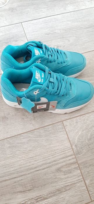 Нові шкіряні+ замш кросівки Nike AIR 36p.