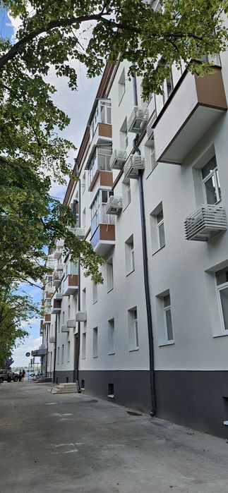 Продам 3кв. Центр, сталинка 2 этаж, гараж, набережная