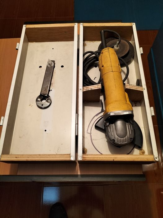 Rebarbadora DeWalt de 1400w