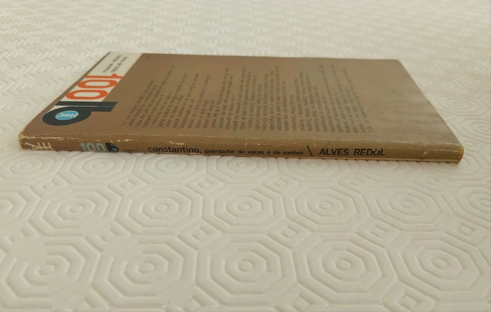 Livro "guardador de vacas e de sonhos" de Alves Redol Constantino